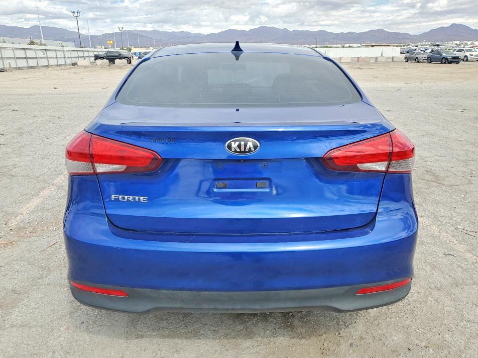 2017 Kia Forte მანქანა იყიდება აუქციონზე, vin: 3KPFL4A70HE096347, აუქციონის ნომერი: 69809176