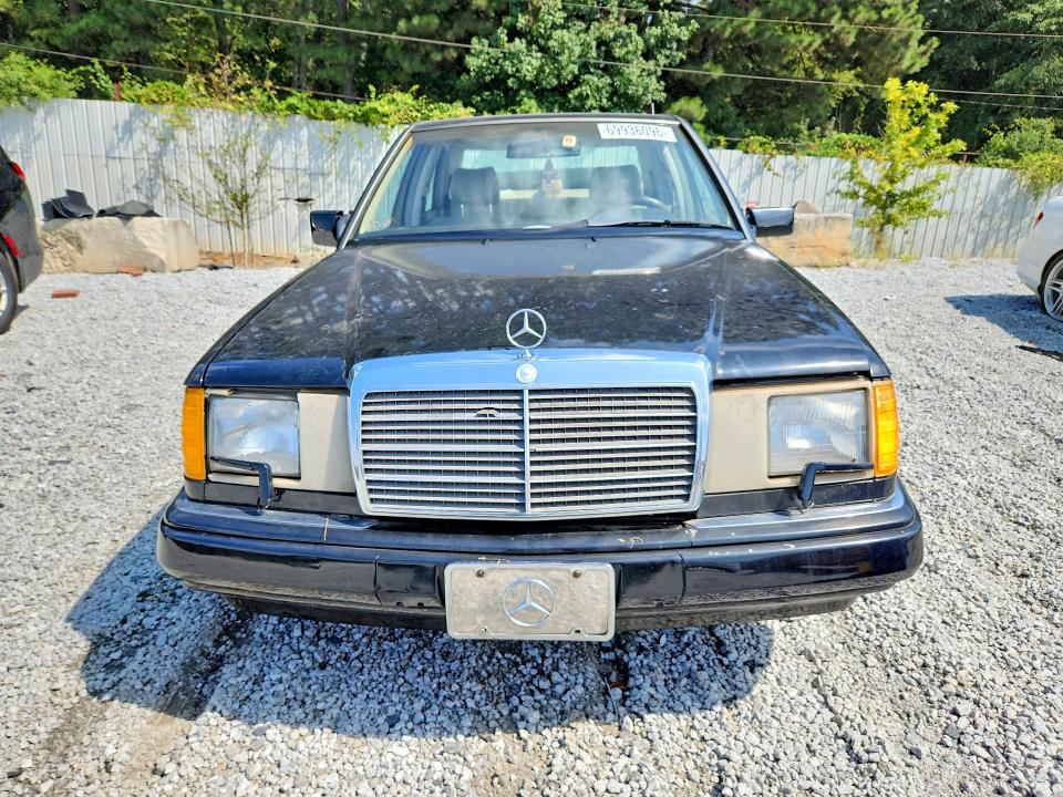 Продажа на аукционе авто 1992 Mercedes-benz 300, vin: WDBEA30E2NB577543, номер лота: 69936096