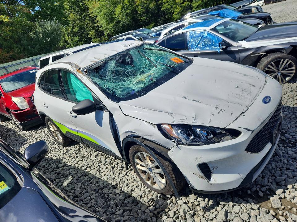 Продажа на аукционе авто 2022 Ford Escape, vin: 1FMCU9G67NUB32555, номер лота: 68352096