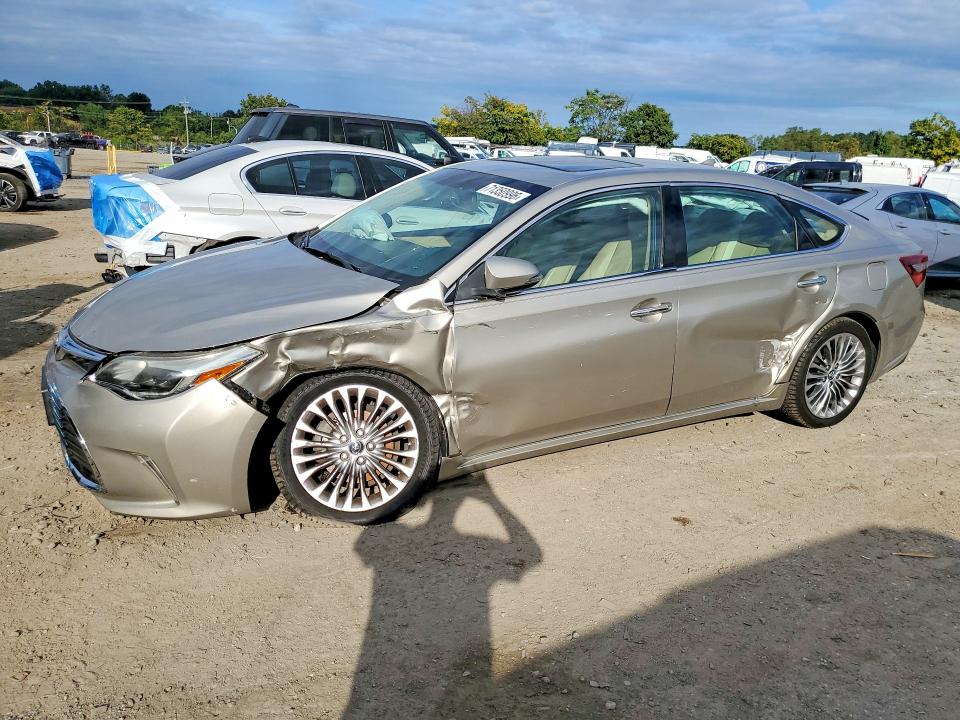 71350996 :رقم المزاد ، 4T1BK1EB4GU210182 vin ، 2016 Toyota Avalon مزاد بيع