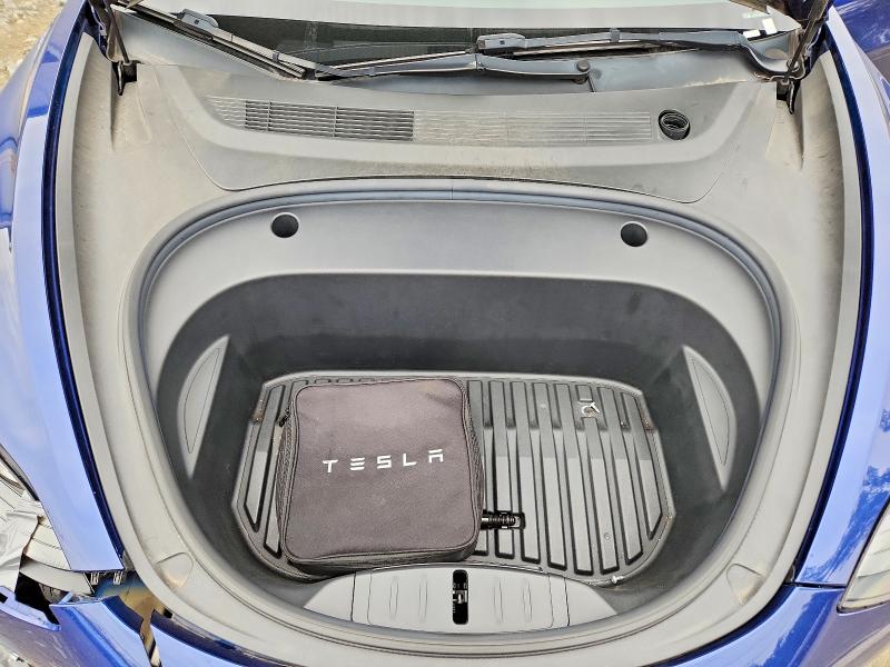 70726136 :رقم المزاد ، 5YJ3E1EA8NF370739 vin ، 2022 Tesla Model 3 مزاد بيع