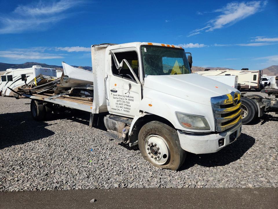 69597816 :رقم المزاد ، 5PVNJ8JVXL4S76937 vin ، 2020 Hino 258/268 مزاد بيع