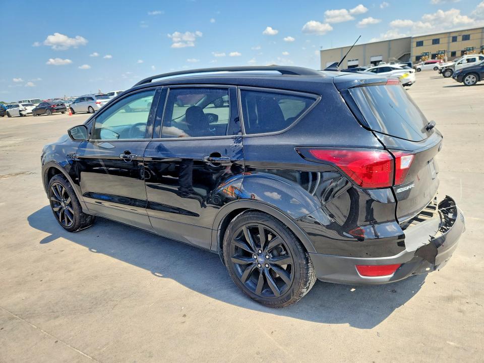 2019 Ford Escape მანქანა იყიდება აუქციონზე, vin: 1FMCU0GD4KUB64031, აუქციონის ნომერი: 68118226