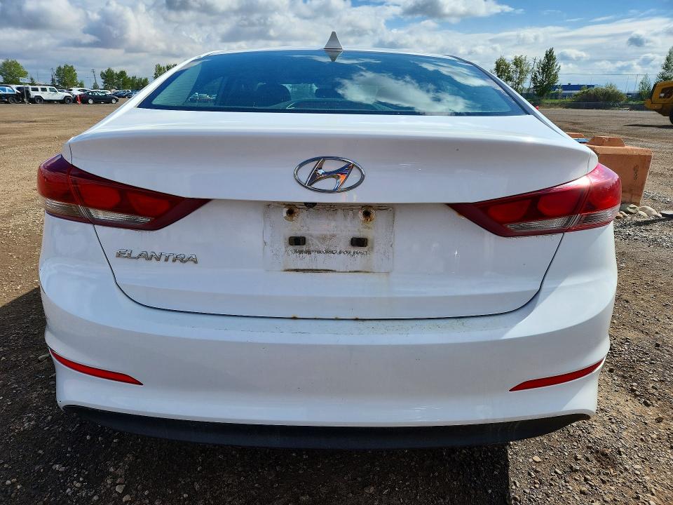 68687596 :رقم المزاد ، KMHD84LF8HU340496 vin ، 2017 Hyundai Elantra مزاد بيع