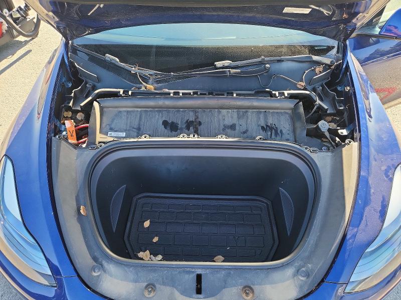 69824486 :رقم المزاد ، 7SAYGAEE7PF858699 vin ، 2023 Tesla Model Y مزاد بيع