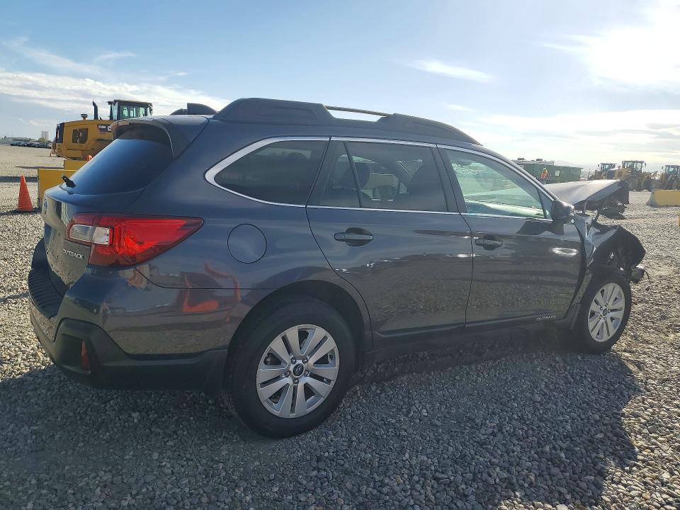 67916536 :رقم المزاد ، 4S4BSAHCXJ3243690 vin ، 2018 Subaru Outback مزاد بيع