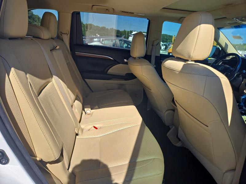 71146666 :رقم المزاد ، 5TDYZRFHXHS195320 vin ، 2017 Toyota Highlander مزاد بيع