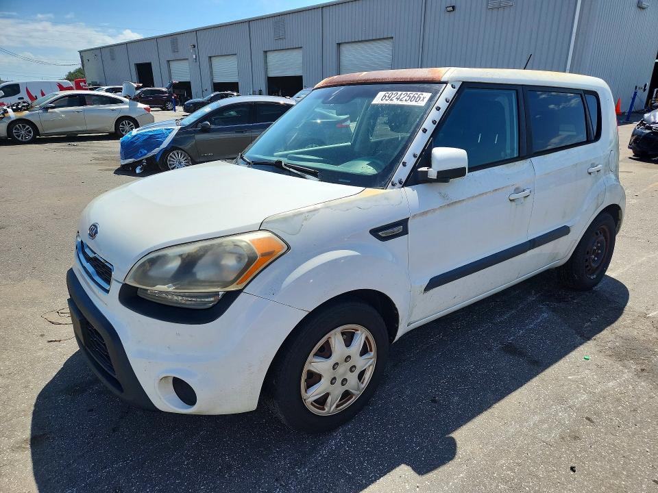 69242566 :رقم المزاد ، KNDJT2A52C7458054 vin ، 2012 Kia Soul مزاد بيع