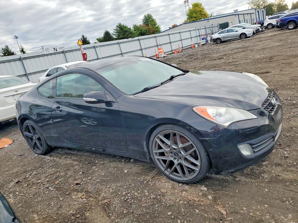2011 Hyundai Genesis Coupe მანქანა იყიდება აუქციონზე, vin: KMHHU6KH9BU061044, აუქციონის ნომერი: 70581816