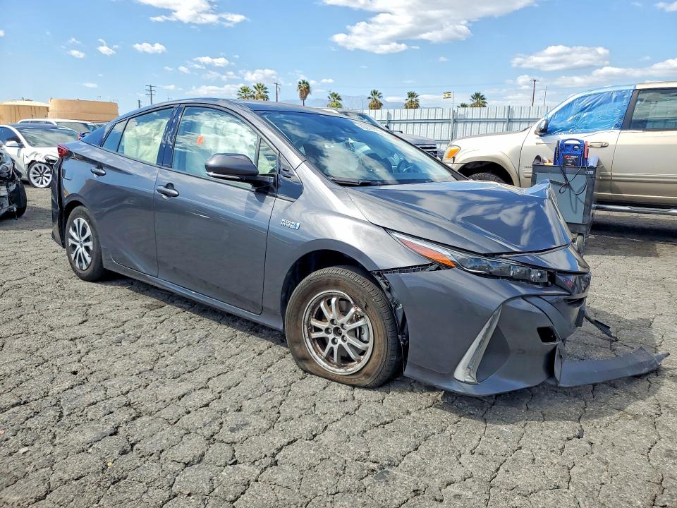 Продажа на аукционе авто 2020 Toyota Prius Prime, vin: JTDKARFP5L3138070, номер лота: 70916096