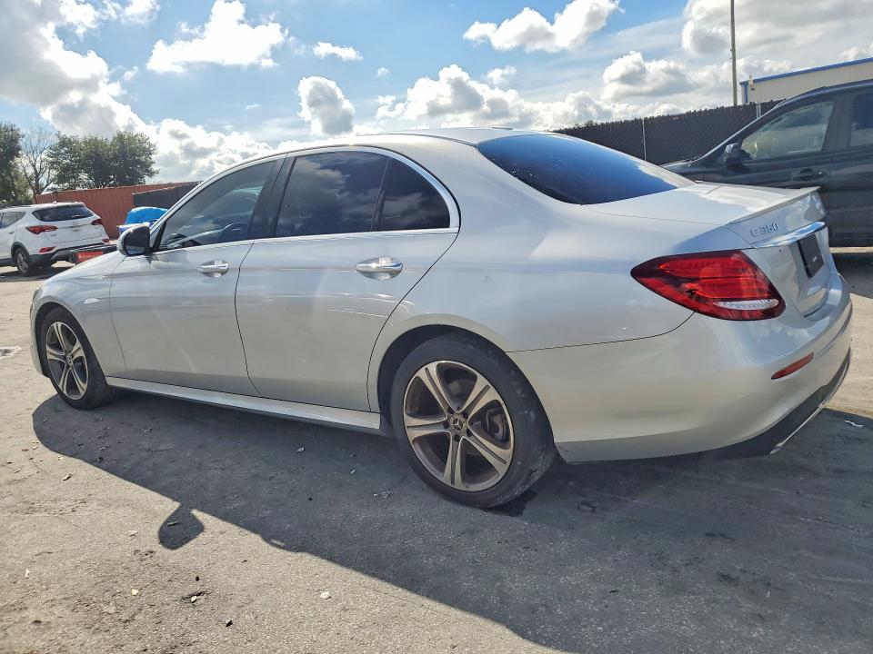 69697686 :رقم المزاد ، WDDZF8DBXLA755337 vin ، 2020 Mercedes-benz E مزاد بيع