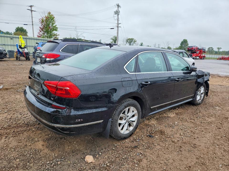 69152036 :رقم المزاد ، 1VWAT7A31GC026951 vin ، 2016 Volkswagen Passat مزاد بيع