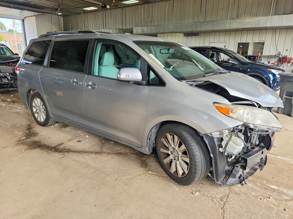 Продажа на аукционе авто 2014 Toyota Sienna, vin: 5TDYK3DC0ES442851, номер лота: 66853386