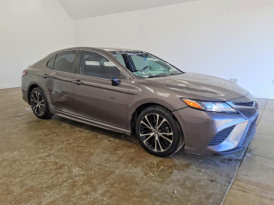 Продаж на аукціоні авто 2018 Toyota Camry, vin: 4T1B11HK2JU627533, номер лоту: 66109746
