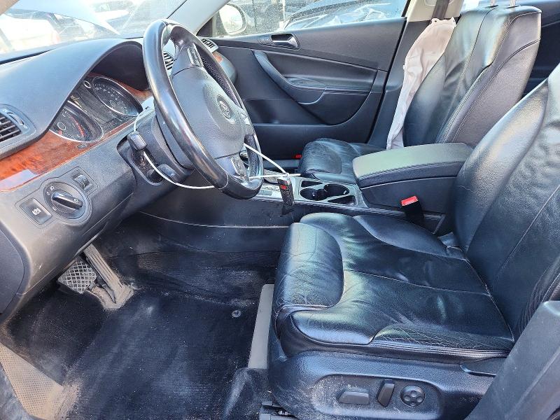 2010 Volkswagen Passat მანქანა იყიდება აუქციონზე, vin: WVWEK9AN3AE104873, აუქციონის ნომერი: 70952736
