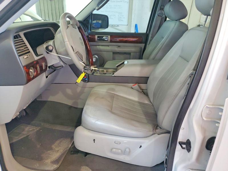 69073526 :رقم المزاد ، 5LMFU27526LJ08048 vin ، 2006 Lincoln Navigator مزاد بيع