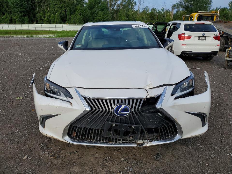 Продажа на аукционе авто 2021 Lexus Es, vin: 58AEA1C12MU010111, номер лота: 67537896