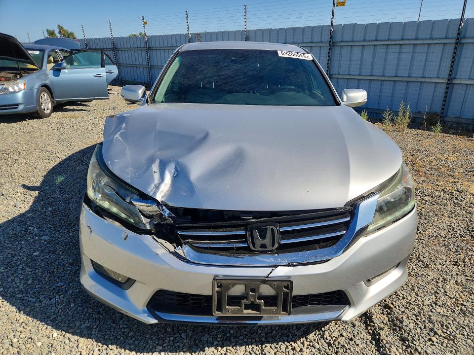 Aukcja sprzedaży 2015 Honda Accord, vin: 1HGCR3F89FA028451, numer aukcji: 69205886