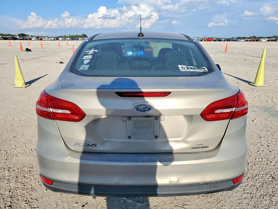 2015 Ford Focus მანქანა იყიდება აუქციონზე, vin: 1FADP3F28FL204260, აუქციონის ნომერი: 68604786