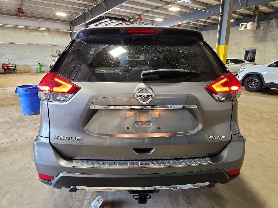 70661396 :رقم المزاد ، JN8AT2MV5JW312167 vin ، 2018 Nissan Rogue مزاد بيع