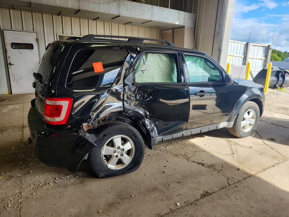 69789206 :رقم المزاد ، 1FMCU0DG8CKA27458 vin ، 2012 Ford Escape مزاد بيع