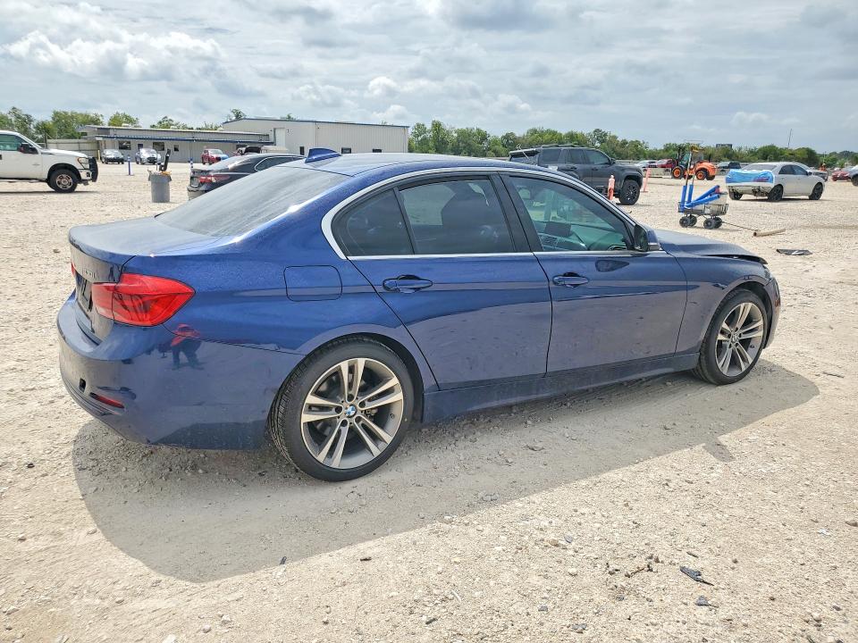 67847166 :رقم المزاد ، WBA8B9G32HNU55607 vin ، 2017 Bmw 330 مزاد بيع