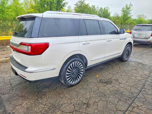 Продажа на аукционе авто 2018 Lincoln Navigator, vin: 5LMJJ2TT3JEL06660, номер лота: 68928896