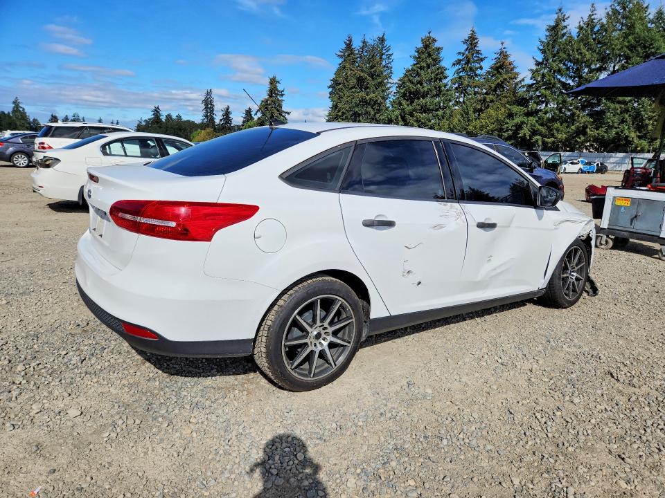 2018 Ford Focus მანქანა იყიდება აუქციონზე, vin: 1FADP3E27JL313903, აუქციონის ნომერი: 69645426
