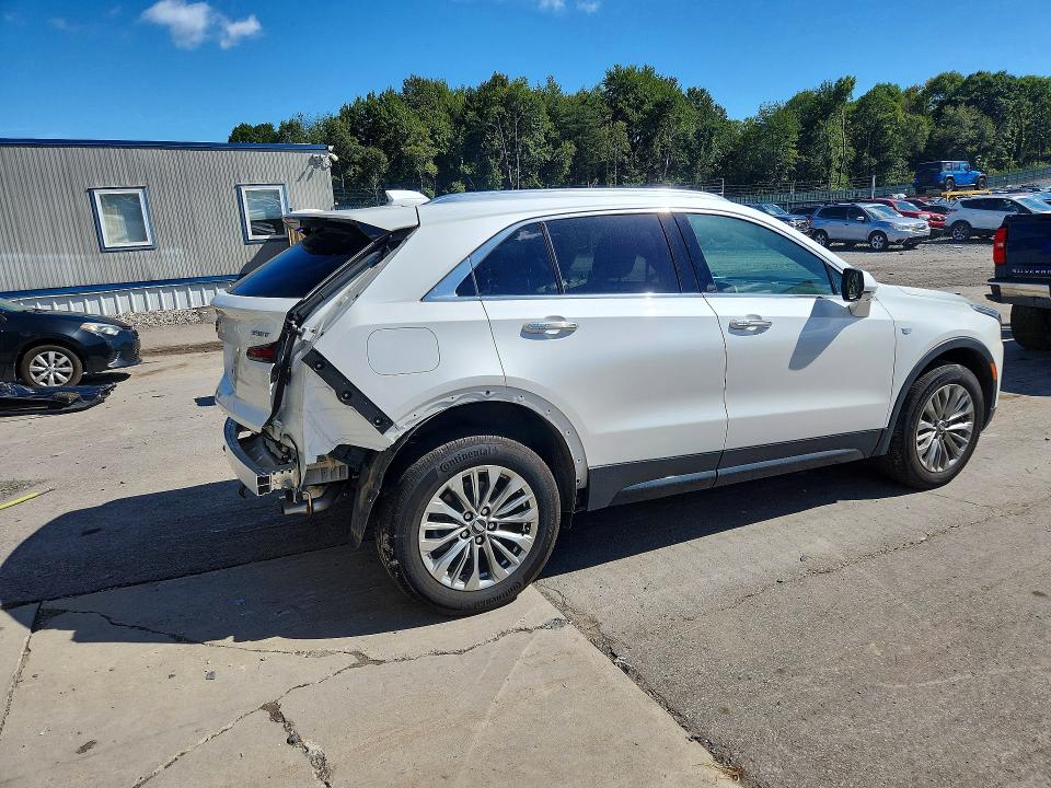 2025 Cadillac Xt4 მანქანა იყიდება აუქციონზე, vin: 1GYFZDR48SF125321, აუქციონის ნომერი: 69512446