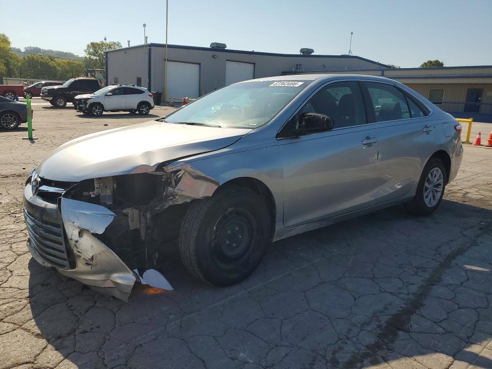 67363486 :رقم المزاد ، 4T1BF1FK0HU269900 vin ، 2017 Toyota Camry مزاد بيع