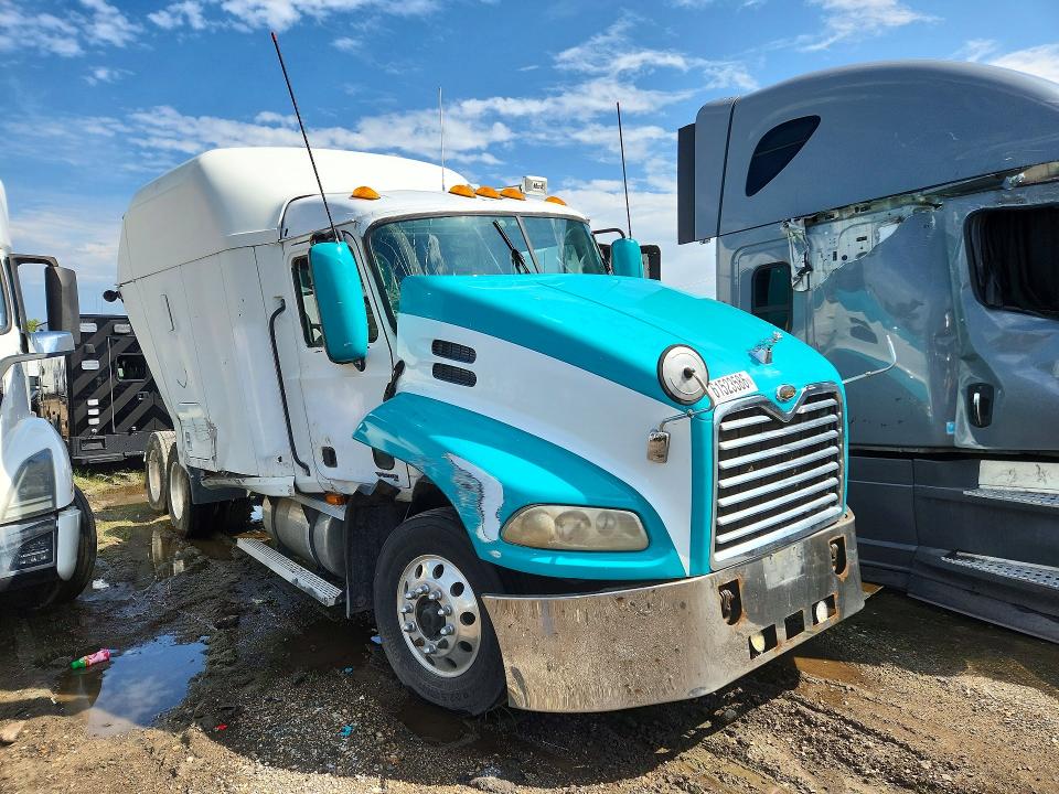 Продаж на аукціоні авто 2003 Mack 600, vin: 1M1AE07Y03W014712, номер лоту: 61523586