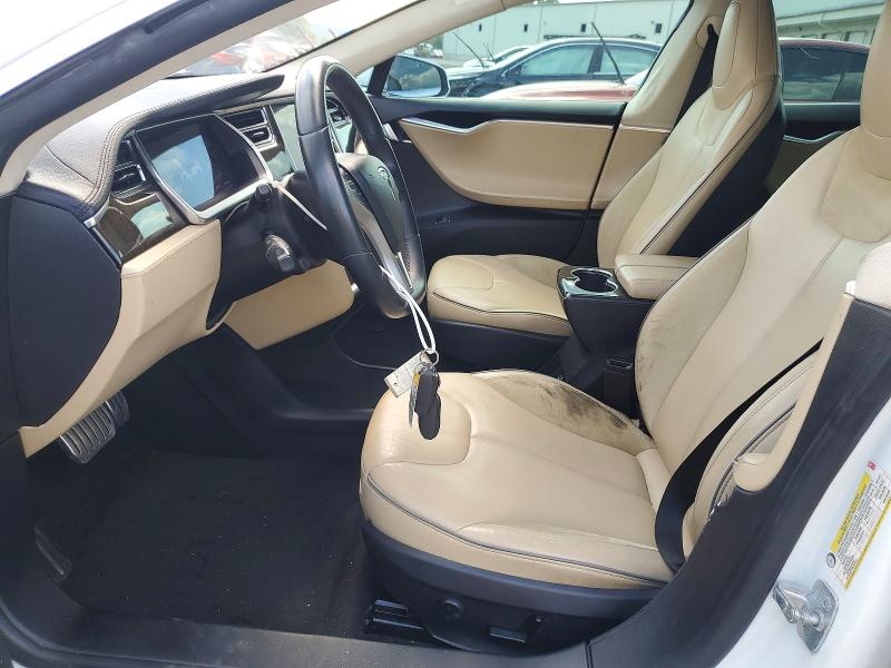 67532736 :رقم المزاد ، 5YJSA1DP0DFP06976 vin ، 2013 Tesla Model S مزاد بيع