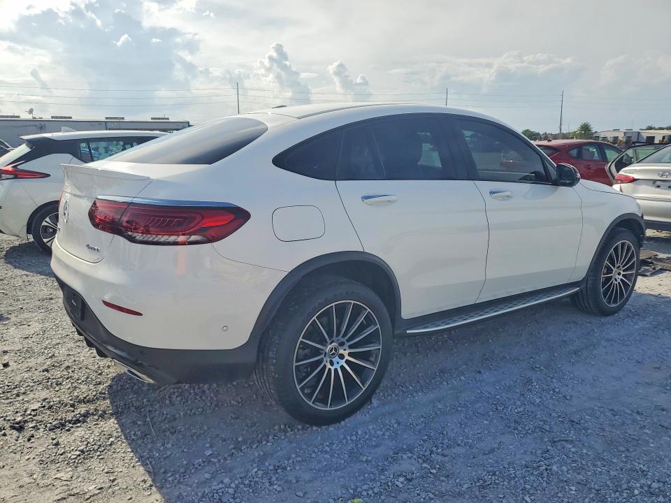 67787966 :رقم المزاد ، W1N0J8EB6NG018502 vin ، 2022 Mercedes-benz Glc Coupe مزاد بيع