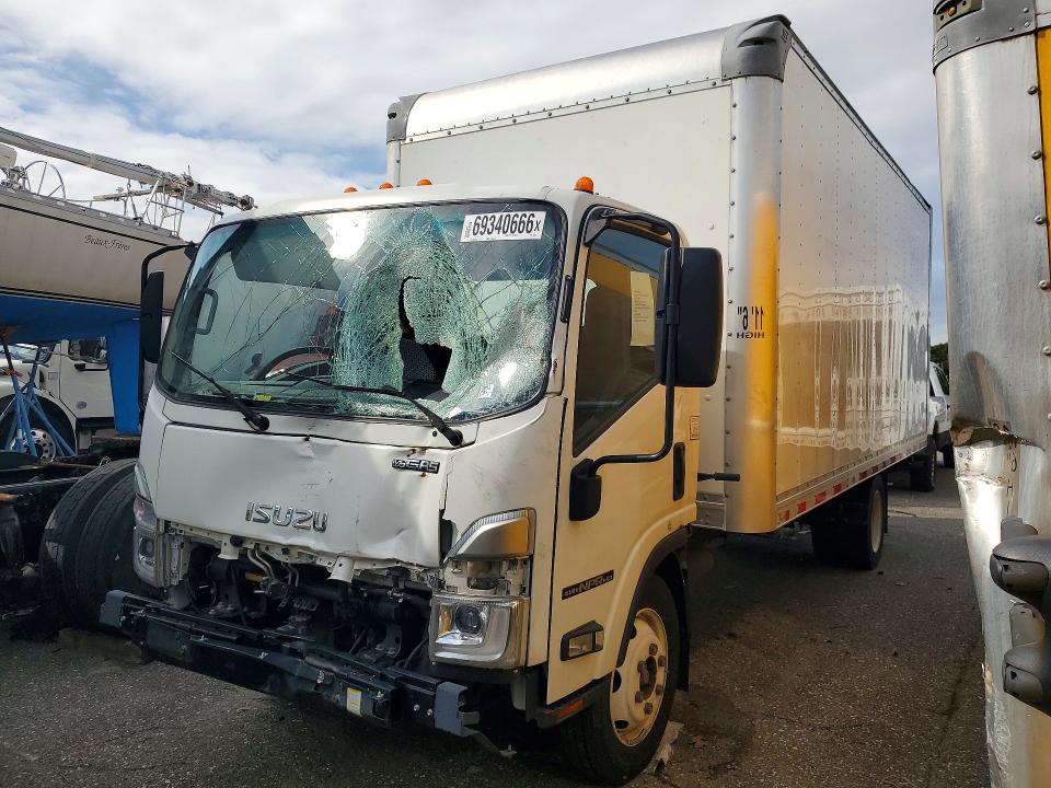 69340666 :رقم المزاد ، 54DC4W1DXPS208015 vin ، 2023 Isuzu Npr Hd مزاد بيع