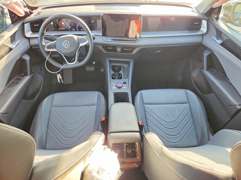 Продажа на аукционе авто 2026 Volkswagen Tiguan, vin: 3VVFR7RM4TM020740, номер лота: 70564546