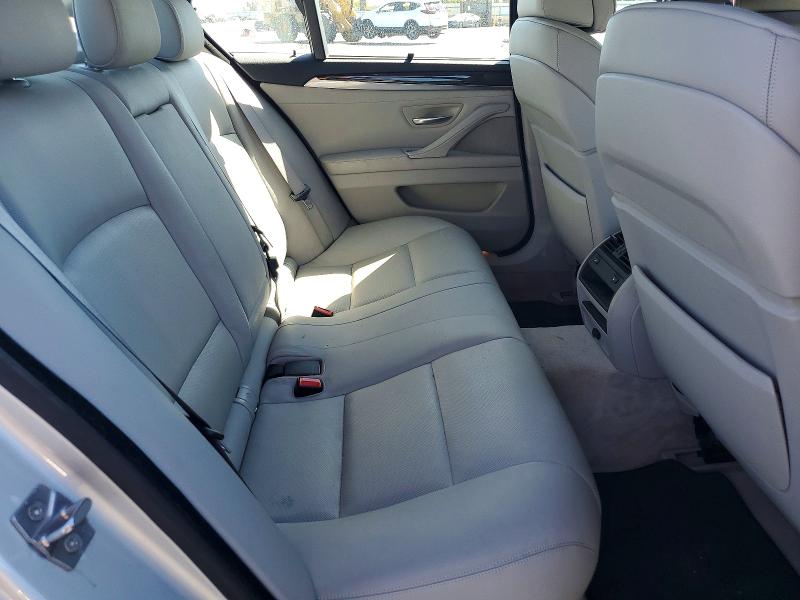 2011 Bmw 550 მანქანა იყიდება აუქციონზე, vin: WBAFR9C55BC599715, აუქციონის ნომერი: 67932216
