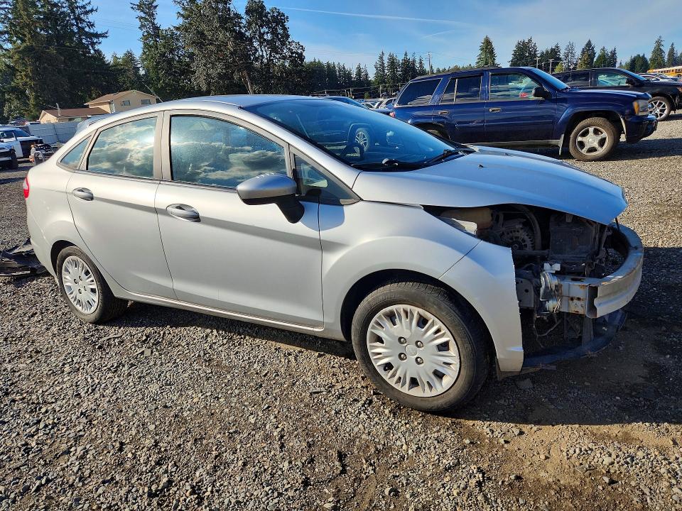 2016 Ford Fiesta მანქანა იყიდება აუქციონზე, vin: 3FADP4AJ7GM173829, აუქციონის ნომერი: 69006076