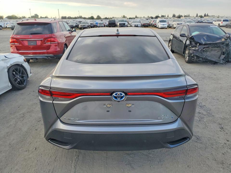 69042866 :رقم المزاد ، JTDAAAAA1MA001799 vin ، 2021 Toyota Mirai مزاد بيع