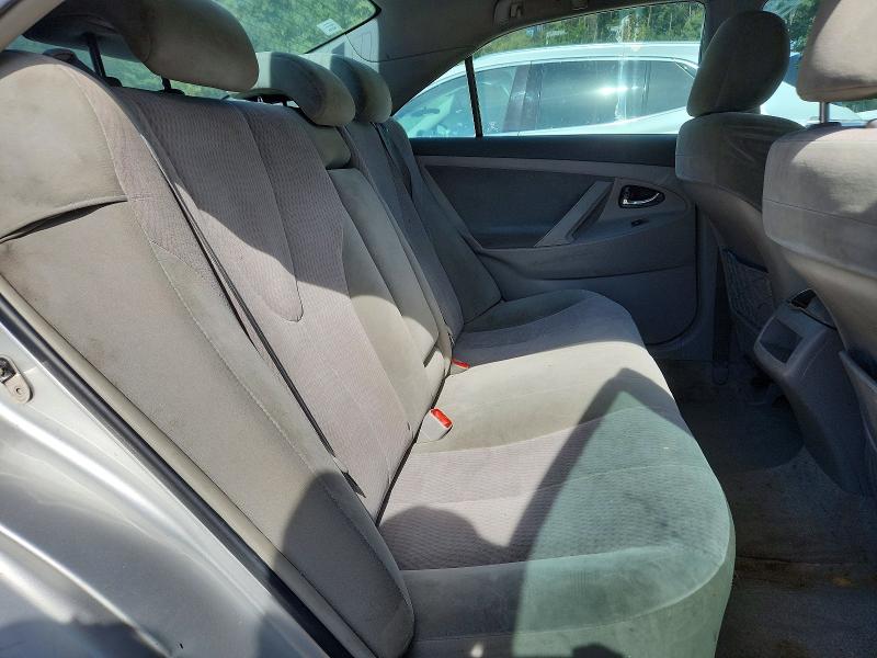 70071546 :رقم المزاد ، 4T1BF3EK3AU071864 vin ، 2010 Toyota Camry مزاد بيع