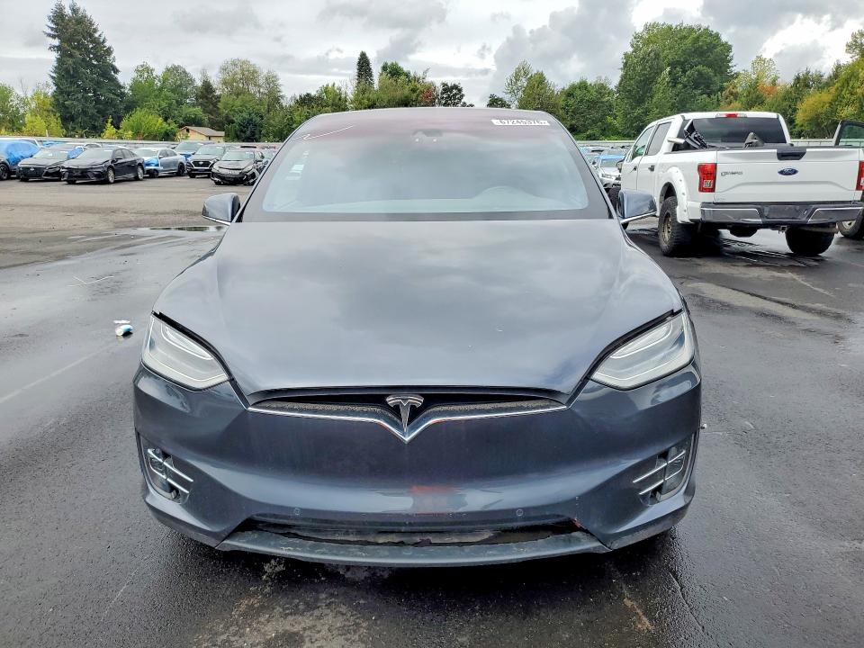 Продажа на аукционе авто 2016 Tesla Model X, vin: 5YJXCAE24GF017840, номер лота: 67245376