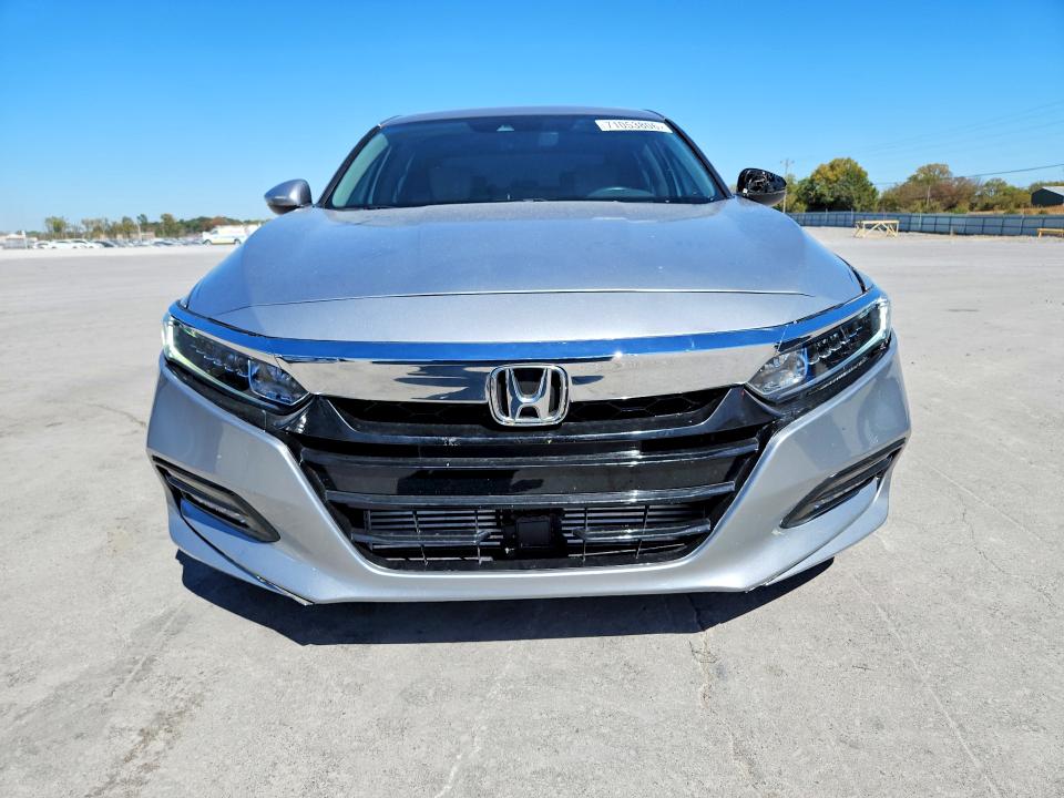 71053806 :رقم المزاد ، 1HGCV1F53KA098026 vin ، 2019 Honda Accord مزاد بيع