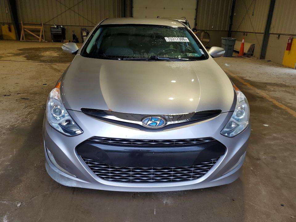 2011 Hyundai Sonata მანქანა იყიდება აუქციონზე, vin: KMHEC4A43BA006230, აუქციონის ნომერი: 70317306
