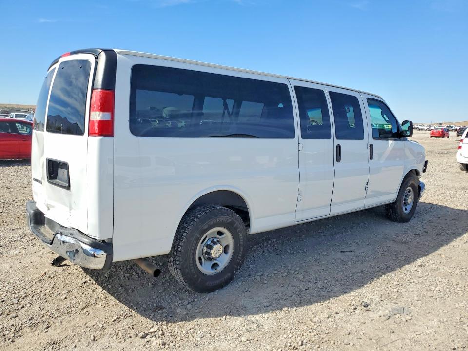 2017 Chevrolet Express G3500 მანქანა იყიდება აუქციონზე, vin: 1GAZGPFG3H1160663, აუქციონის ნომერი: 70326116
