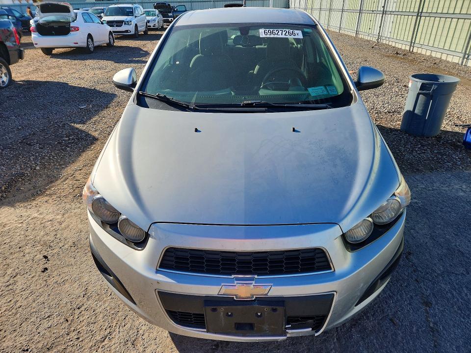 69627266 :رقم المزاد ، 1G1JA5SH9E4157777 vin ، 2014 Chevrolet Sonic مزاد بيع