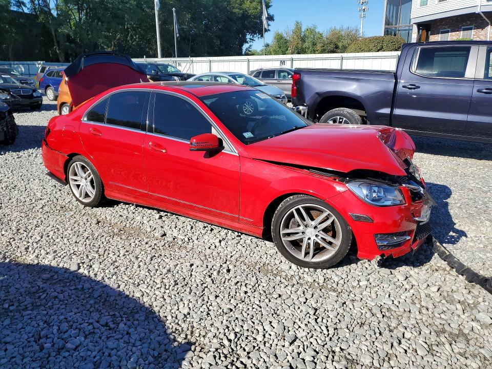 Продаж на аукціоні авто 2013 Mercedes-benz C, vin: WDDGF8AB4DR266642, номер лоту: 69133686
