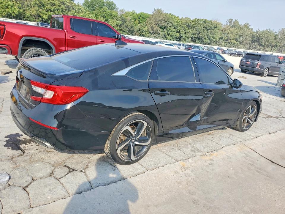 Продажа на аукционе авто 2020 Honda Accord, vin: 1HGCV1F39LA155698, номер лота: 70229676