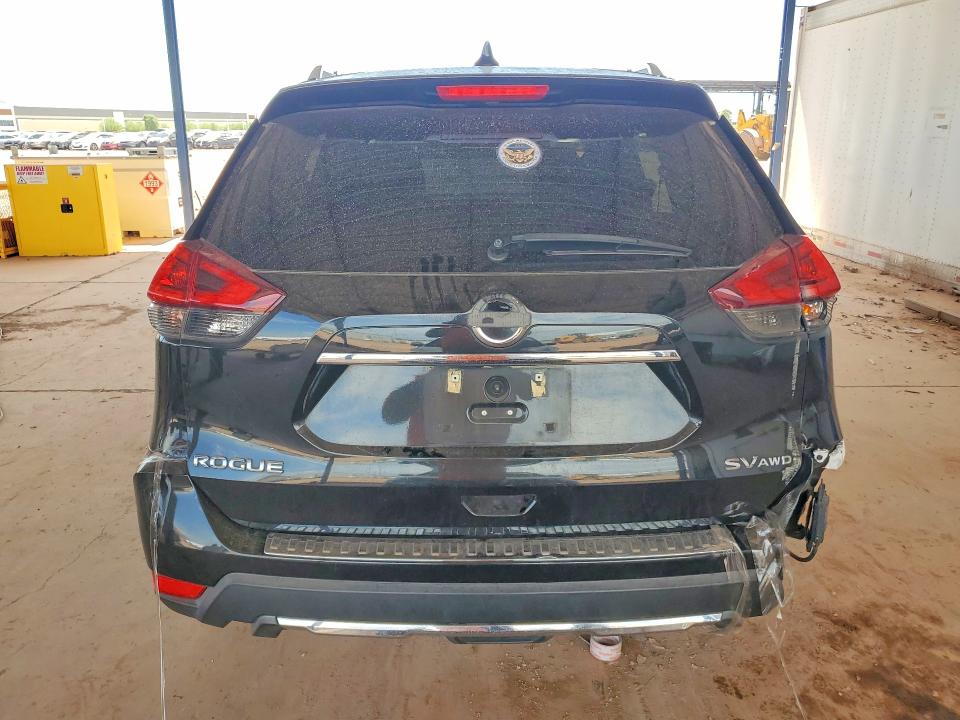 68056606 :رقم المزاد ، 5N1AT2MV4JC740823 vin ، 2018 Nissan Rogue مزاد بيع