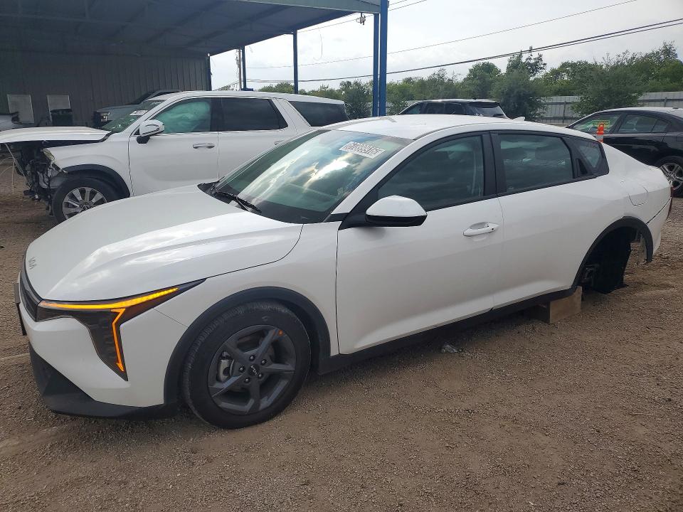 2026 Kia K4 მანქანა იყიდება აუქციონზე, vin: 3KPFT4DE4TE257320, აუქციონის ნომერი: 67399916
