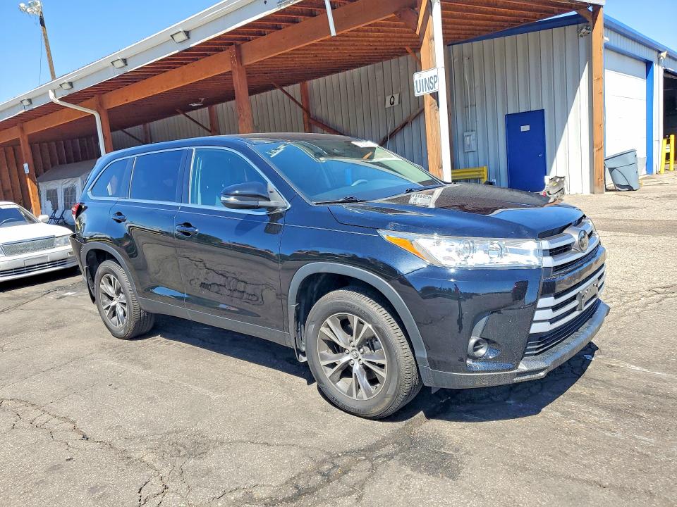 Продаж на аукціоні авто 2019 Toyota Highlander, vin: 5TDBZRFH1KS967488, номер лоту: 67705966