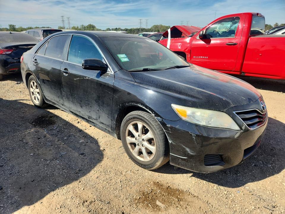 70621696 :رقم المزاد ، 4T4BF3EK0BR184730 vin ، 2011 Toyota Camry مزاد بيع